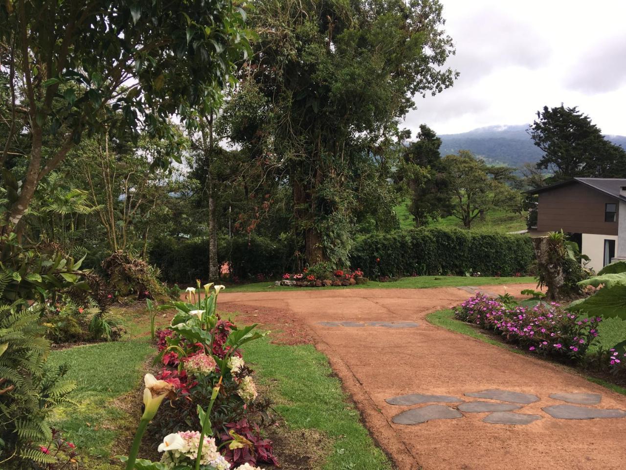 Villa Calas Vara Blanca  ภายนอก รูปภาพ